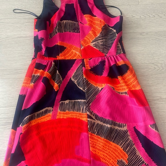 Trina Turk Colorful Abstract Racerback Dress Size 8 - Picture 4 of 6
